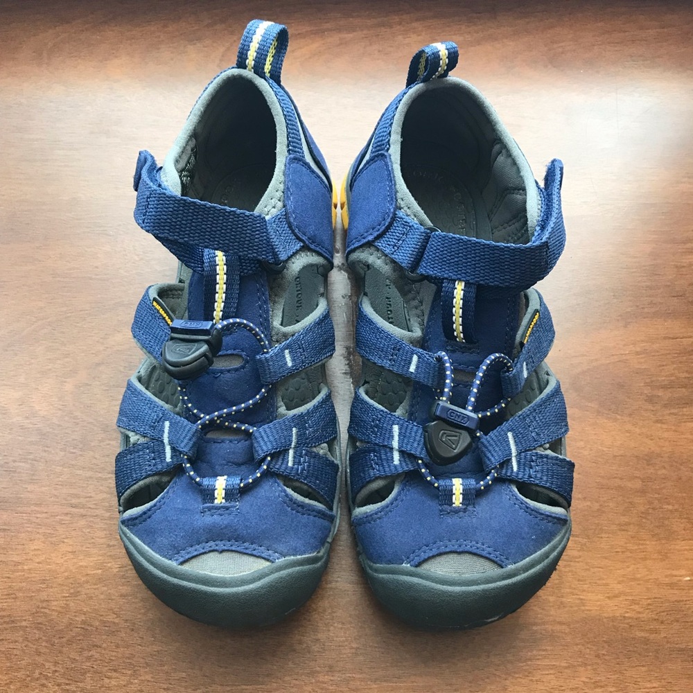Boys’ blue Keen sandal, size 1